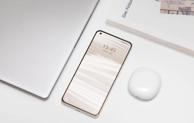 blog_Realme GT 2 Pro front design officially teased, will feature slim bezels, punch-hole